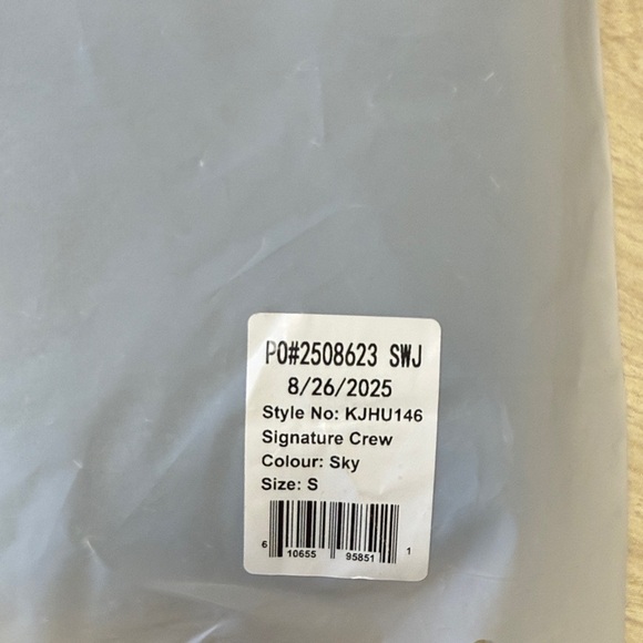 COMFRT SIGNATURE CREW SKY - Multiple Sizes Available - Picture 6 of 9